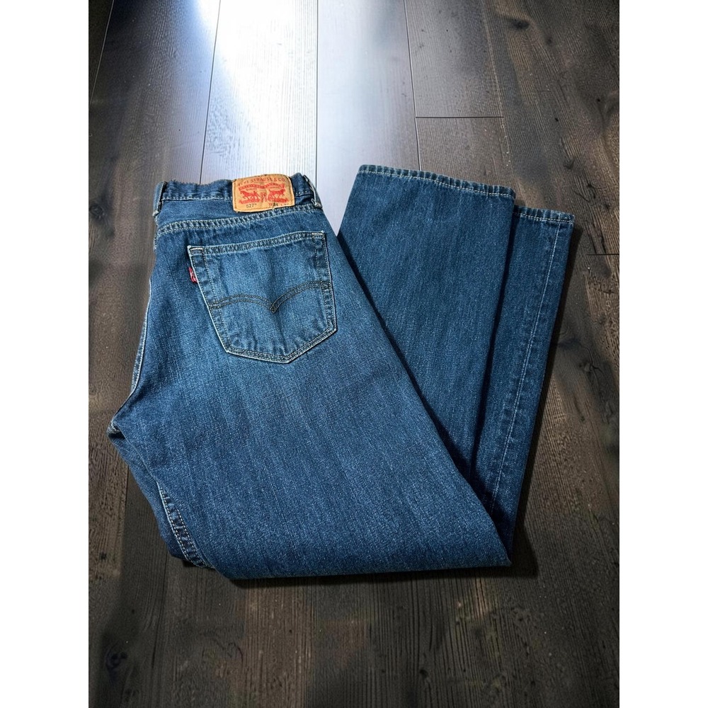 Levis 527 Slim Bootcut Jeans Mens 34x30 Medium Wash Blue Denim Western - Picture 3 of 8